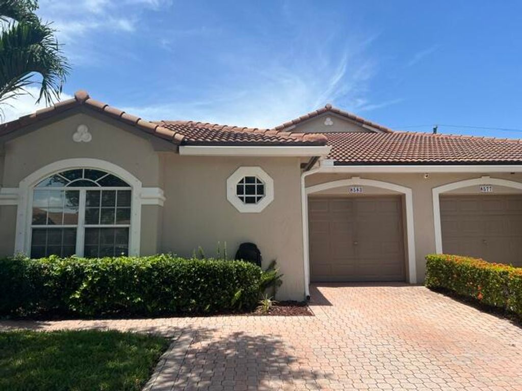 Photo of 8583 VÃ­a Serena, Boca Raton, FL 33433 (MLS # B26045443)