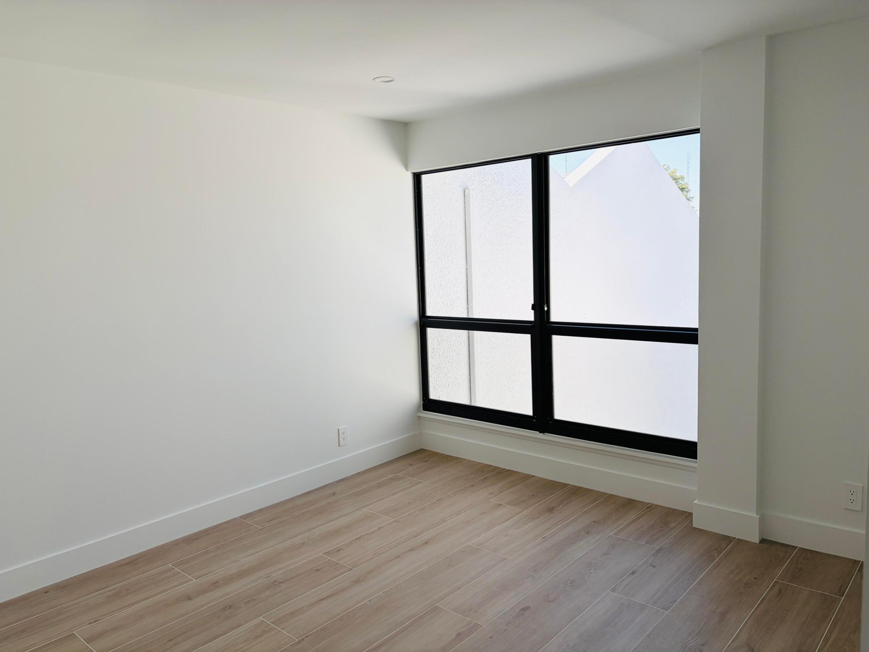 View photos, virtual tours, details... 2404 Bridgewood Drive