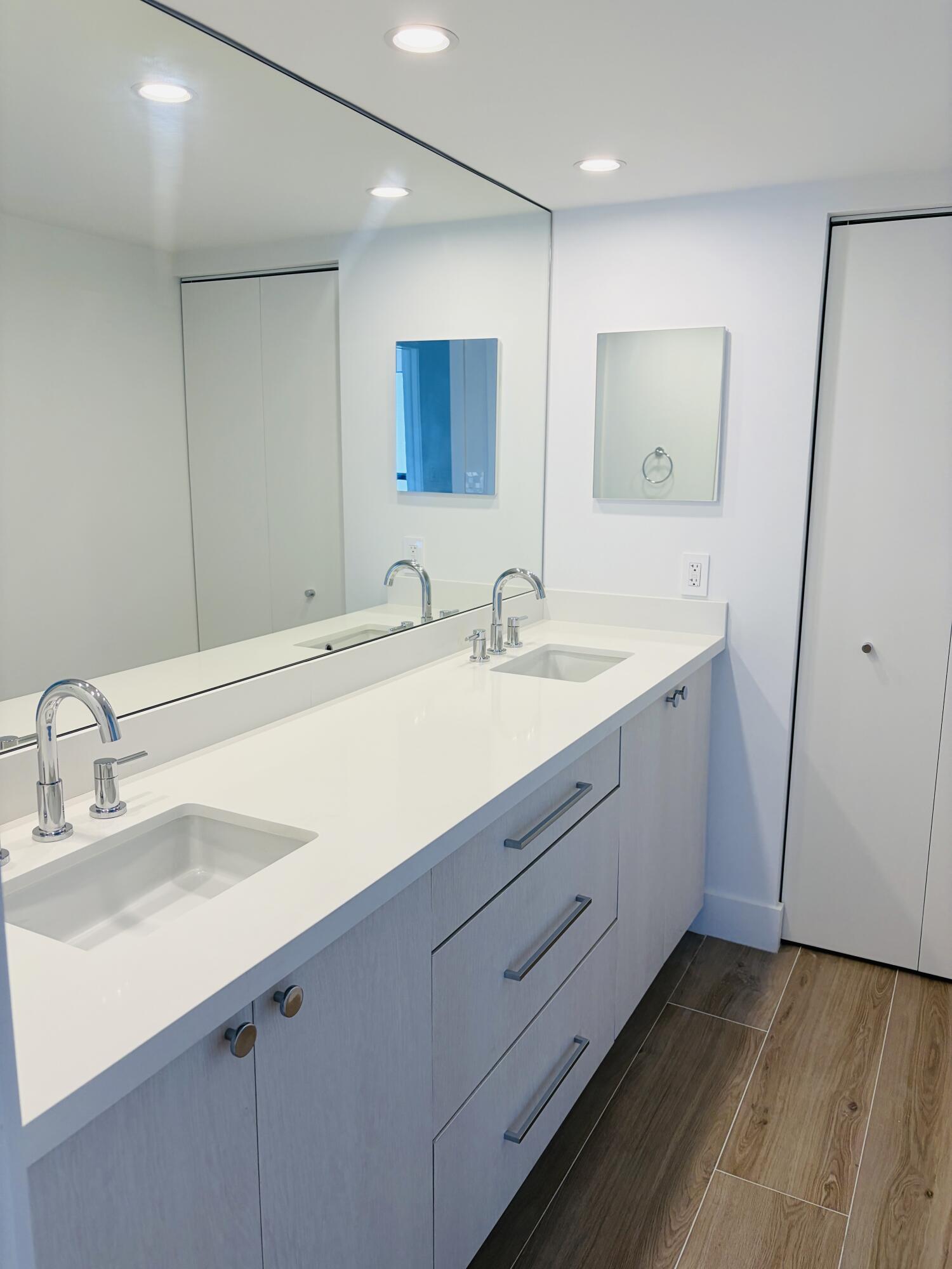 BRIDGEWOOD TOWNHOUSE CONDO - Residential Lease