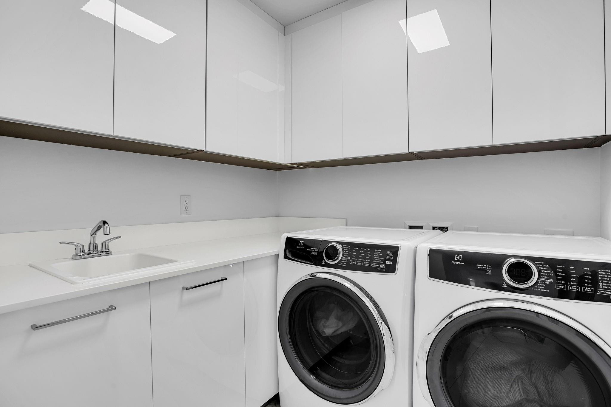 Selene Oceanfront Residences - Residential