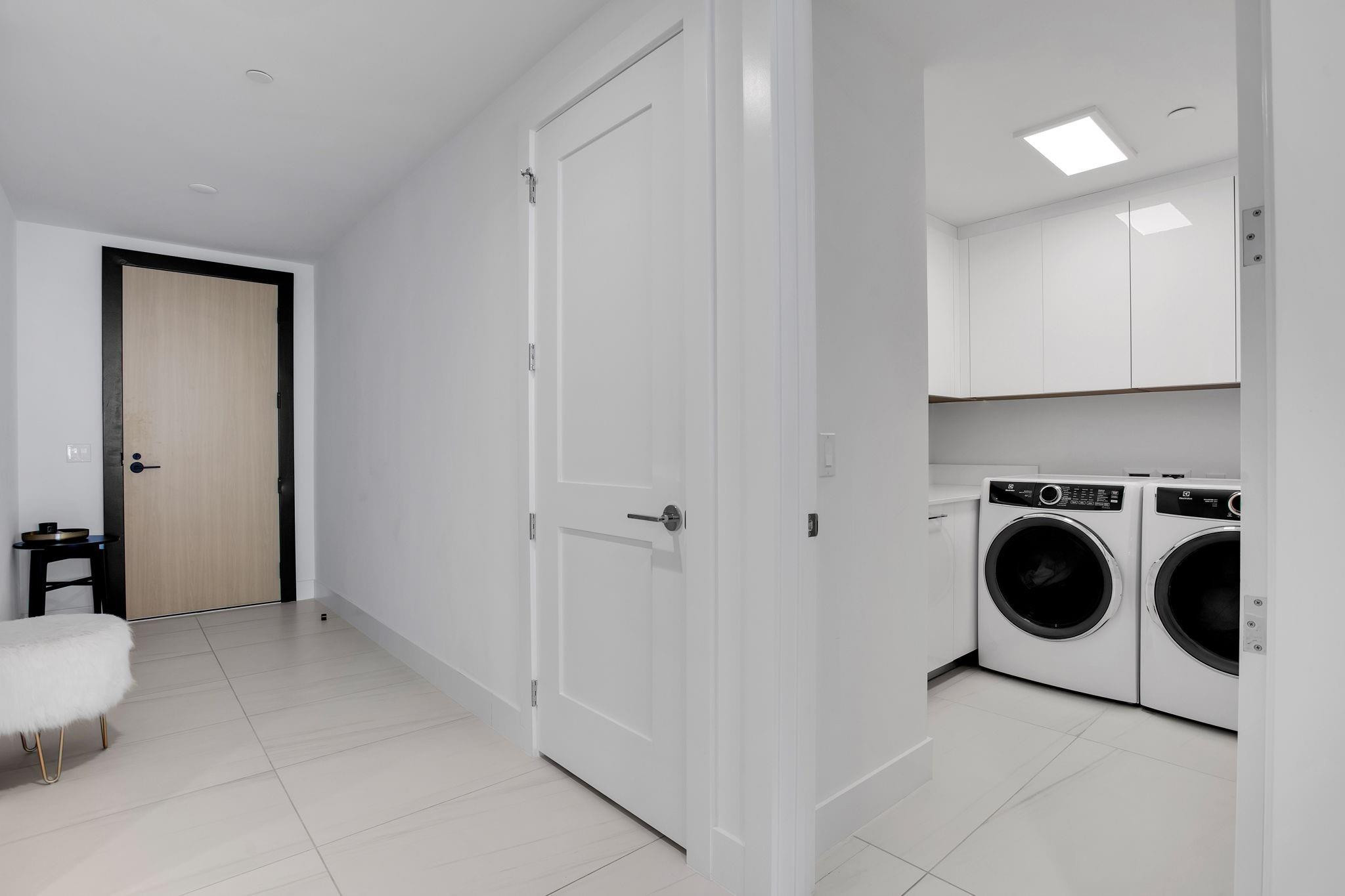 Selene Oceanfront Residences - Residential