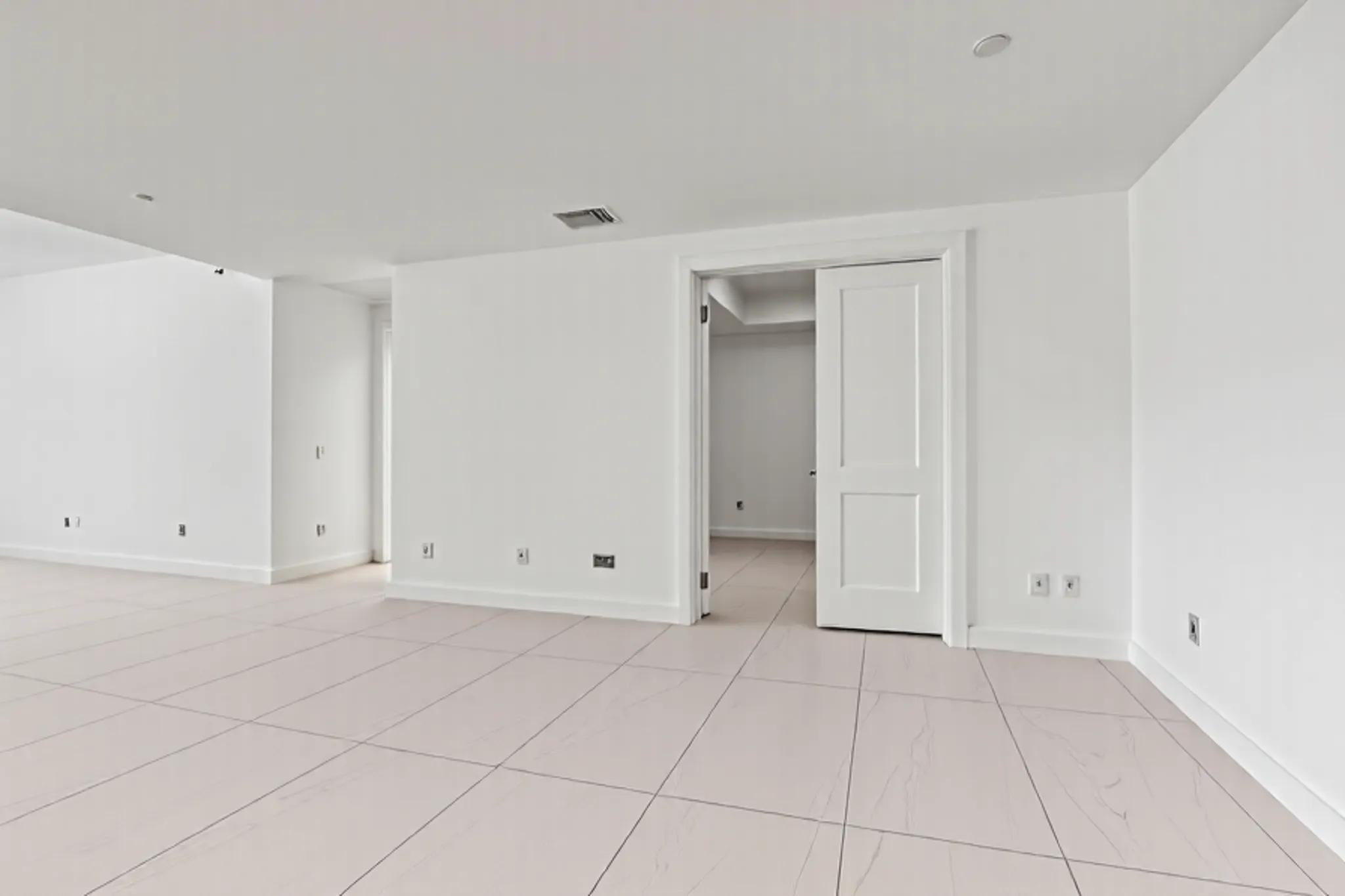 Selene Oceanfront Residences - Residential