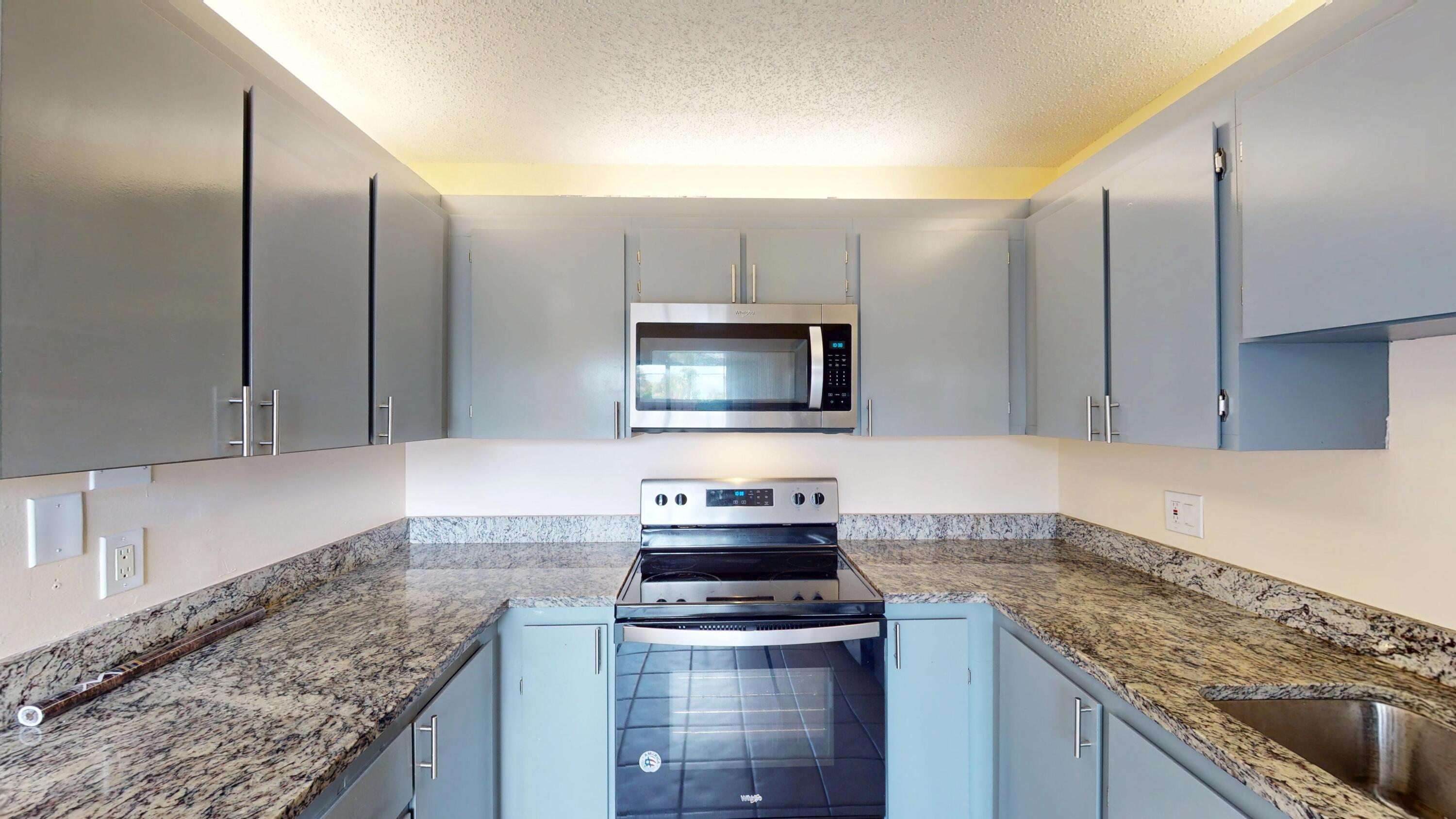 WOODSTOCK TWNHS - Residential Lease