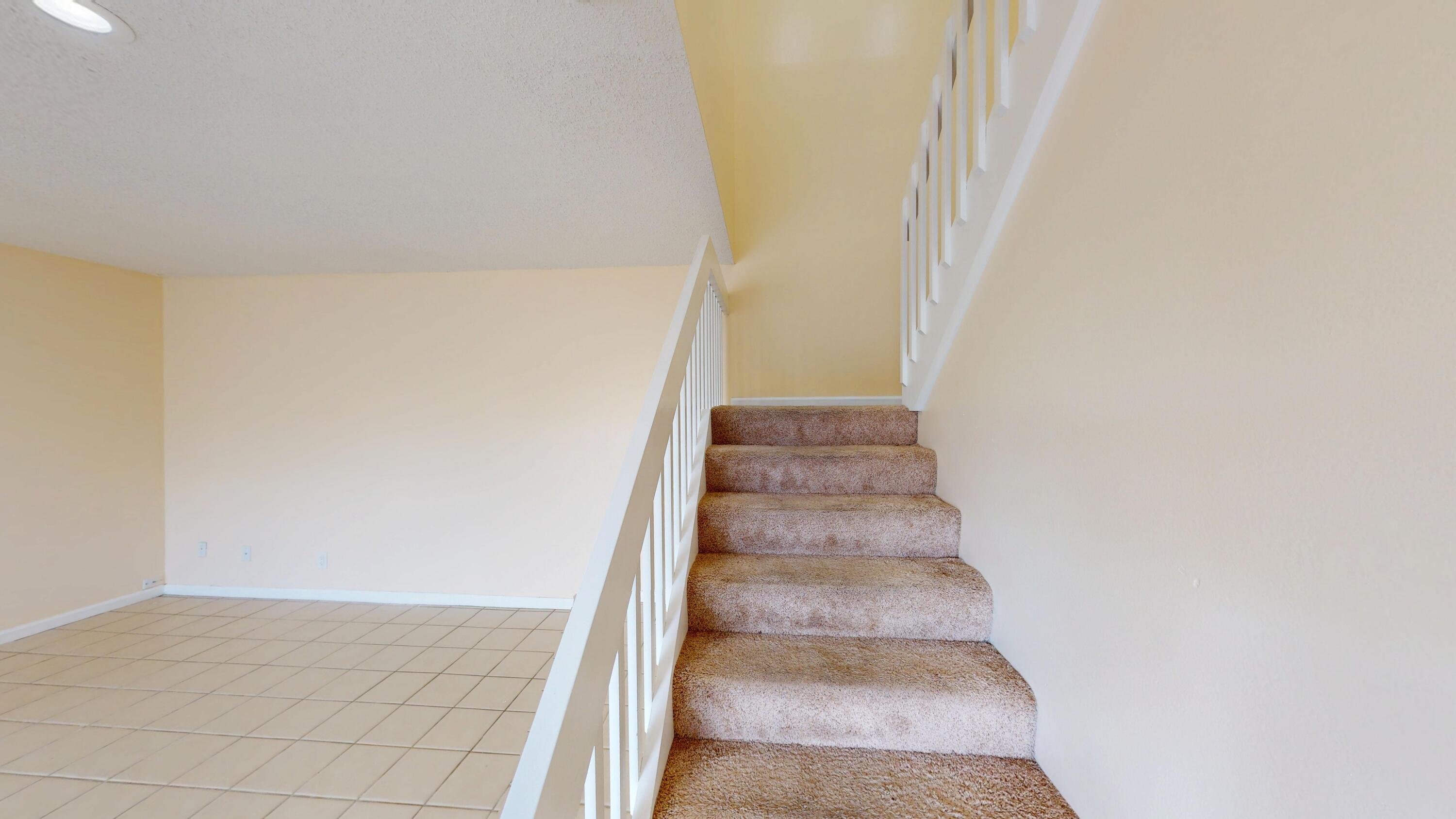 WOODSTOCK TWNHS - Residential Lease