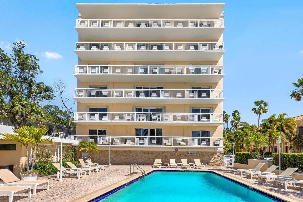 LAKE TOWERS CONDO - Residential