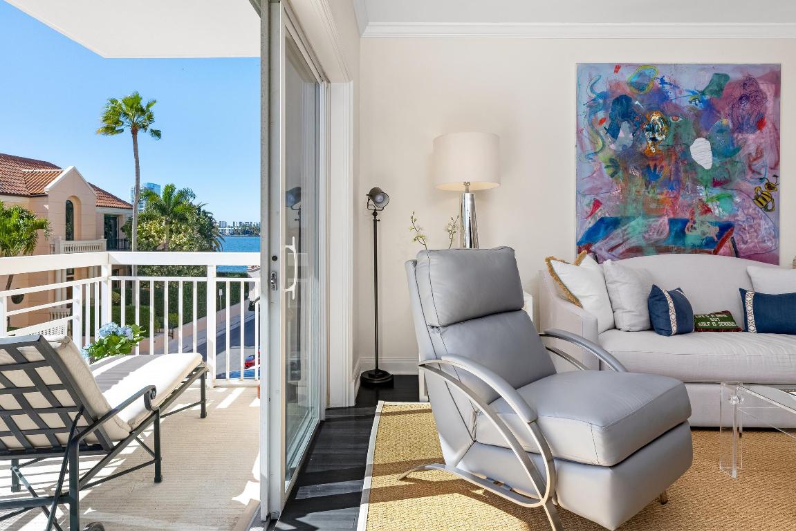 LAKE TOWERS CONDO - Residential