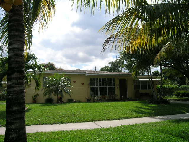 PALM SPRINGS VLG 2 IN PB - Residential