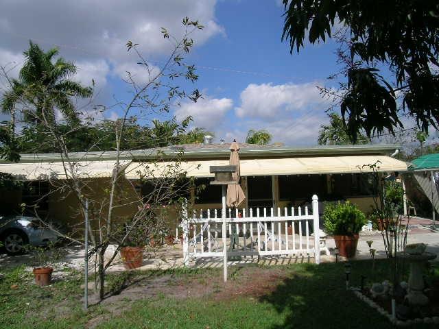 PALM SPRINGS VLG 2 IN PB - Residential