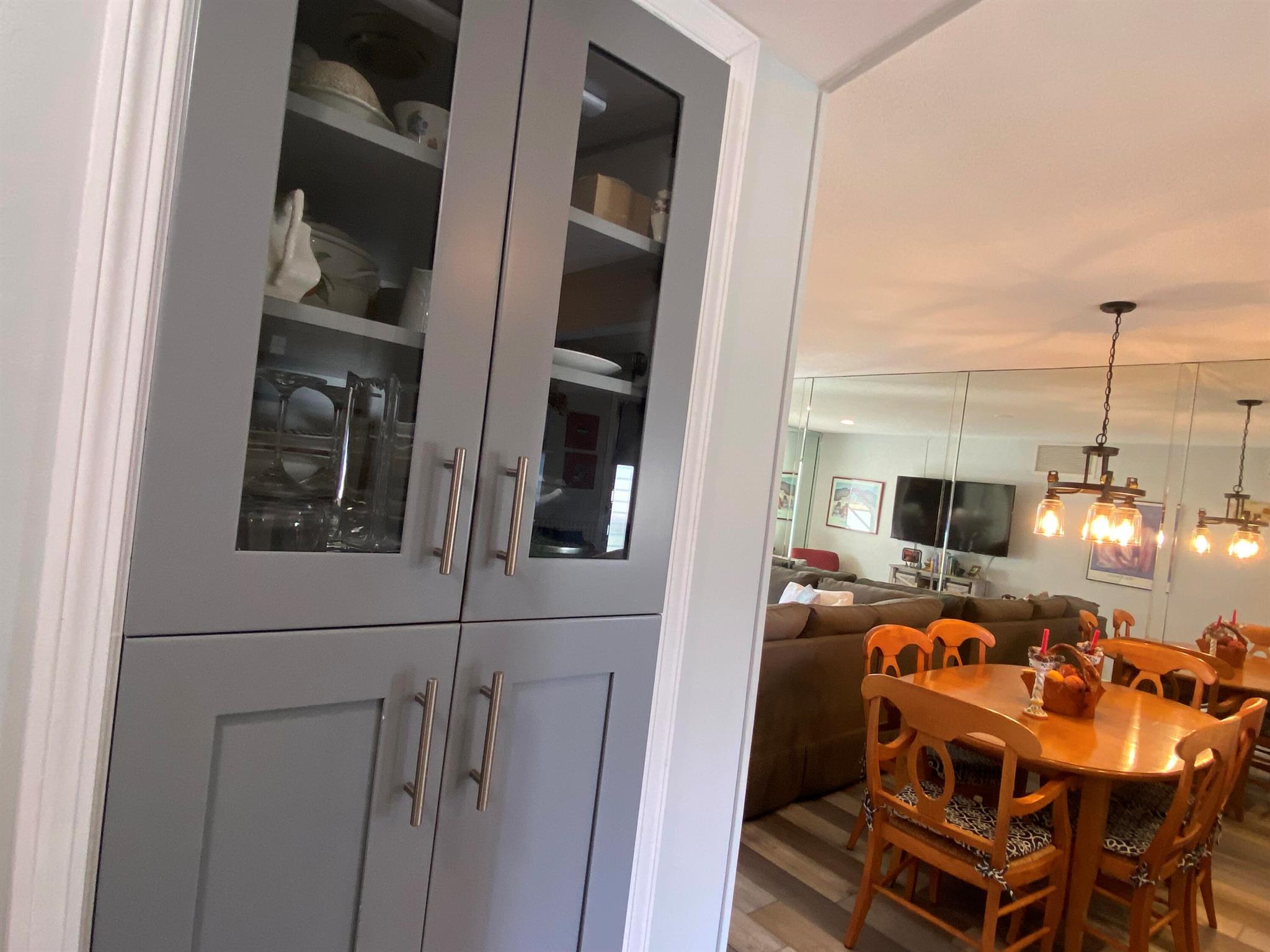 VILLAGE ROYALE CONDO 3 - Residential