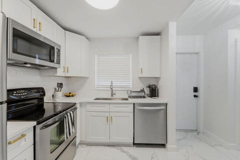 Tiny photo for 809 W Oakland Park Boulevard #K2, Oakland Park, FL 33311 (MLS # B26058541)