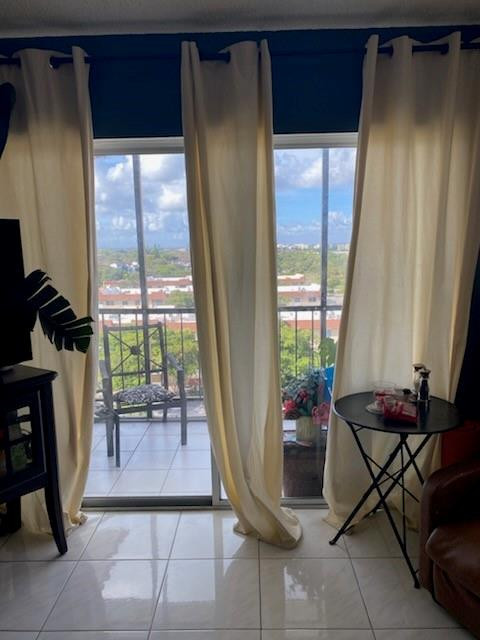 MANORS OF INVERRARY CONDO - Residential