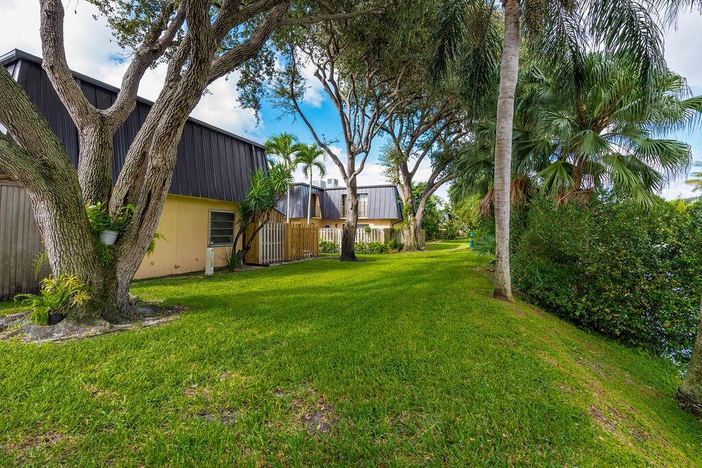 WATERSIDE ESTATES - Residential