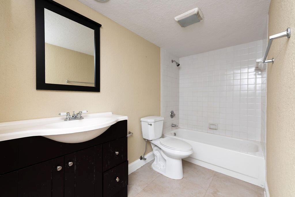 WATERSIDE ESTATES - Residential