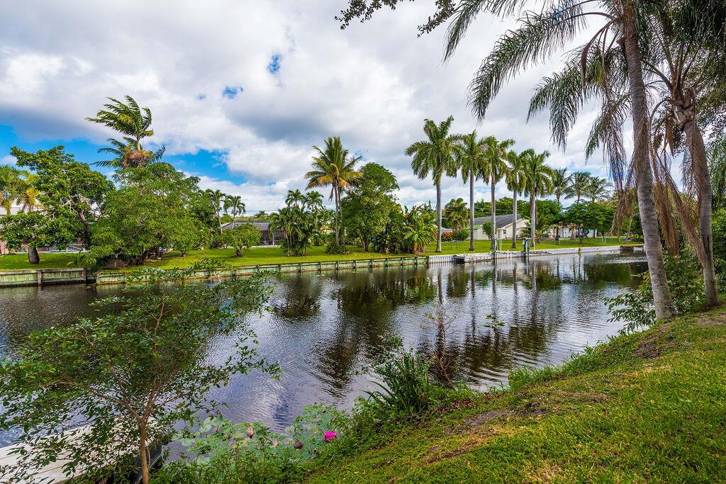WATERSIDE ESTATES - Residential
