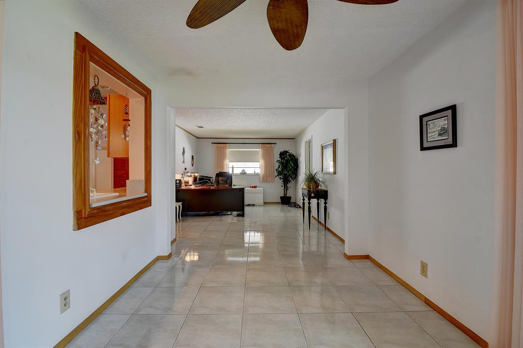 PALM BEACH LEISUREVILLE SEC 10 - Residential