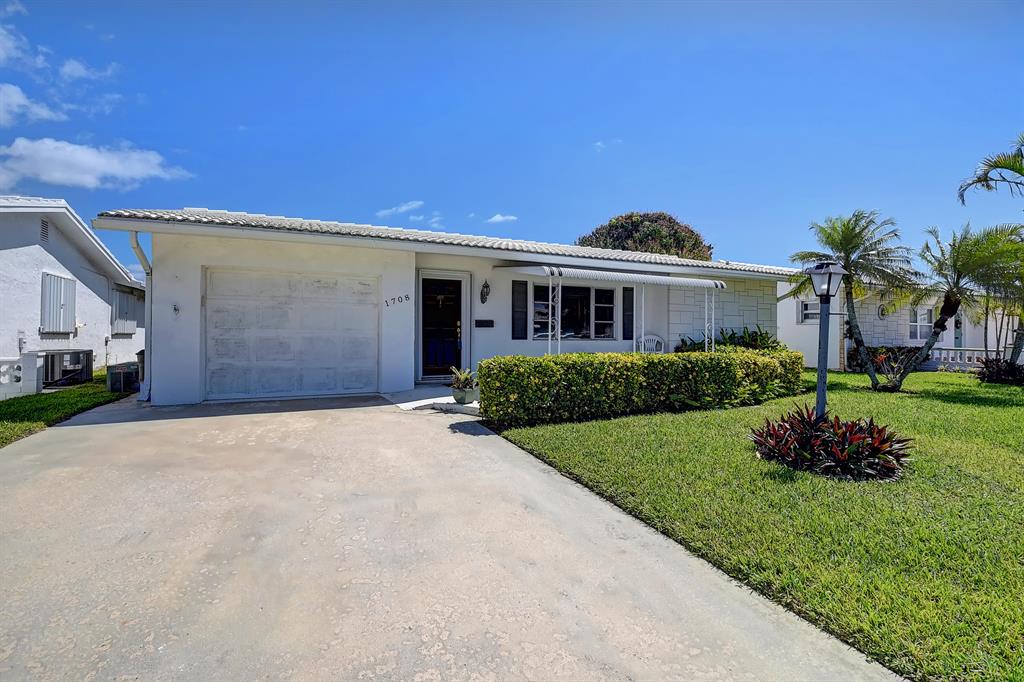 PALM BEACH LEISUREVILLE SEC 10 - Residential