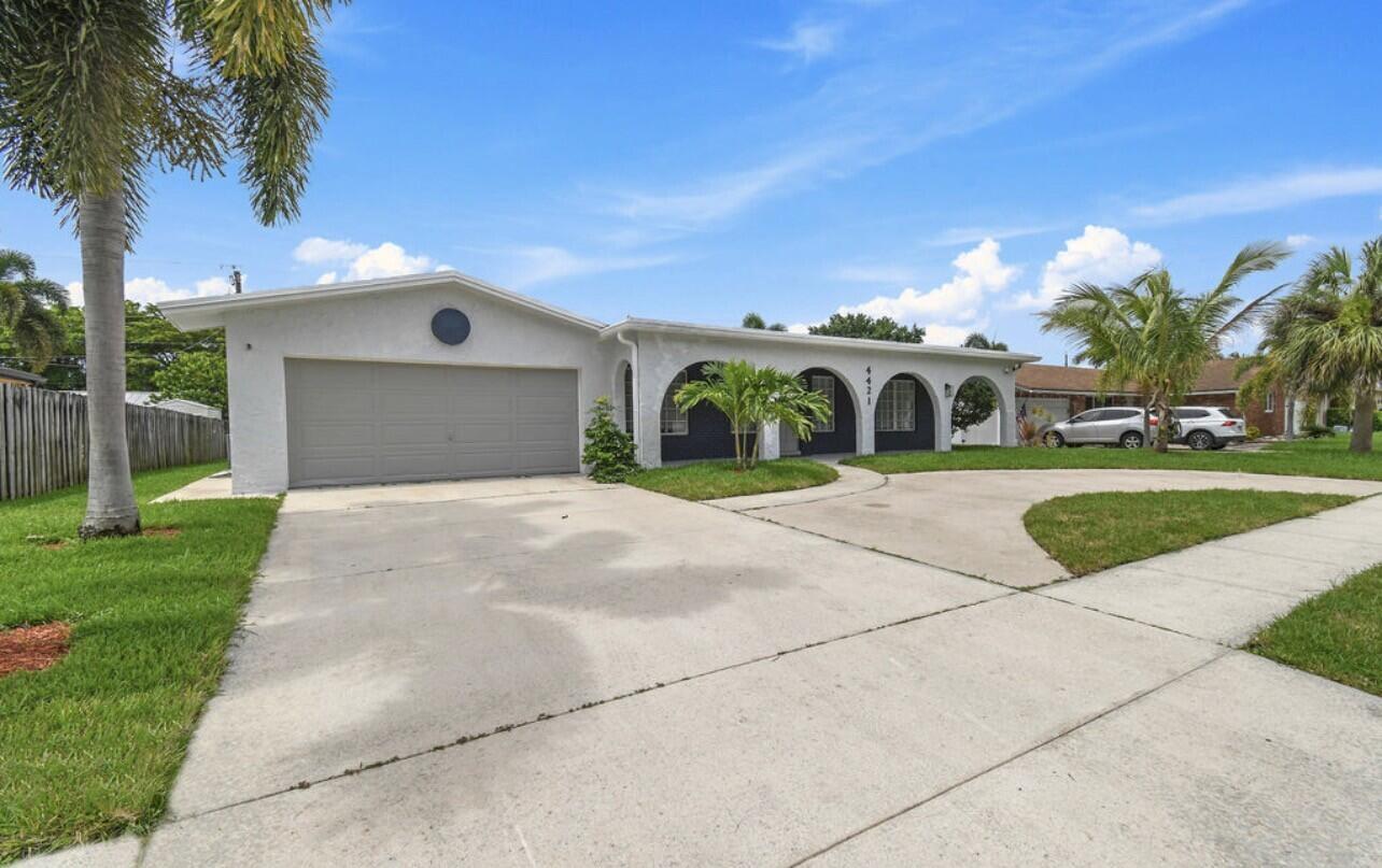 COCONUT CREEK SEC 8 - Residential Lease