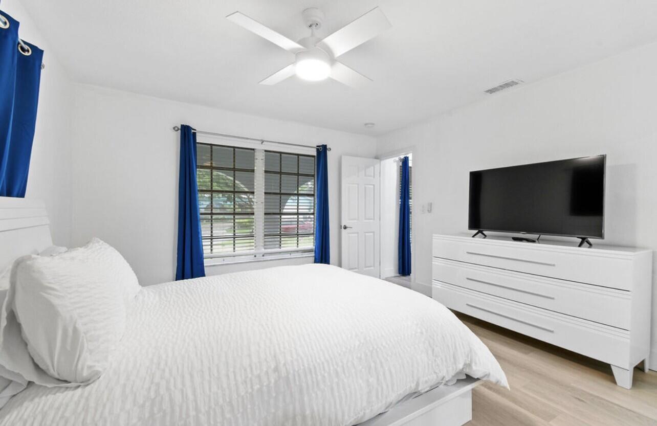 COCONUT CREEK SEC 8 - Residential Lease