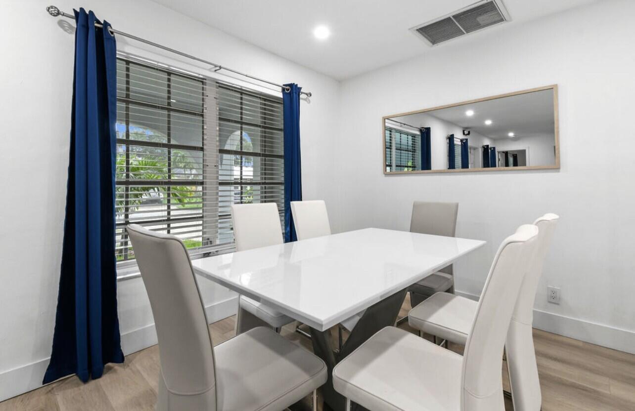 COCONUT CREEK SEC 8 - Residential Lease