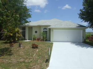 Cozy 3 BR 2 BA rental in central PSL.