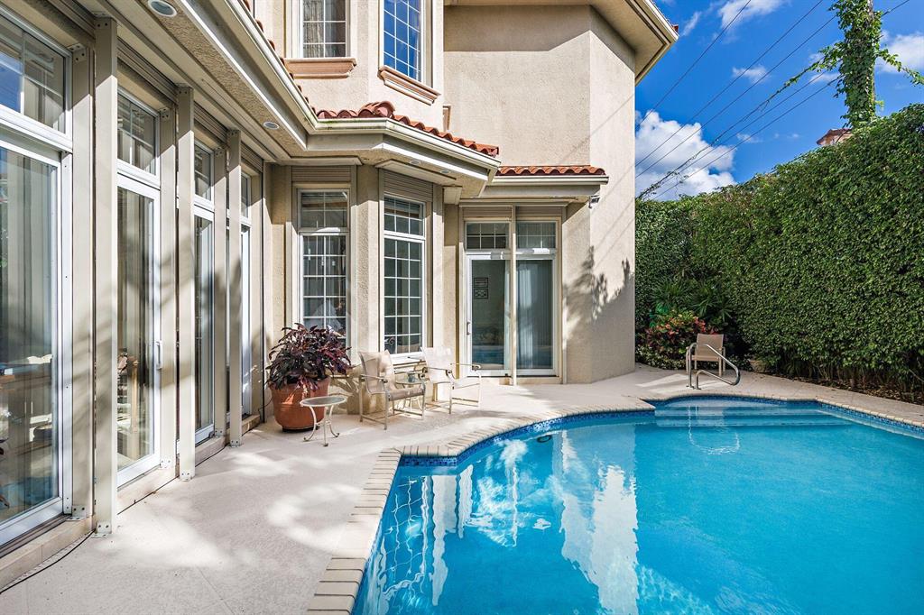 OCEAN PARK H W ROBBINS - Residential