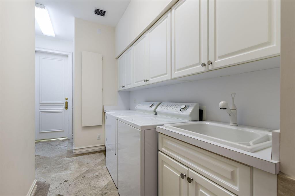 OCEAN PARK H W ROBBINS - Residential