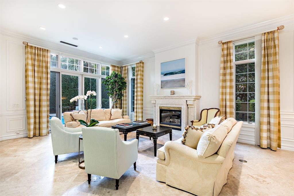 OCEAN PARK H W ROBBINS - Residential