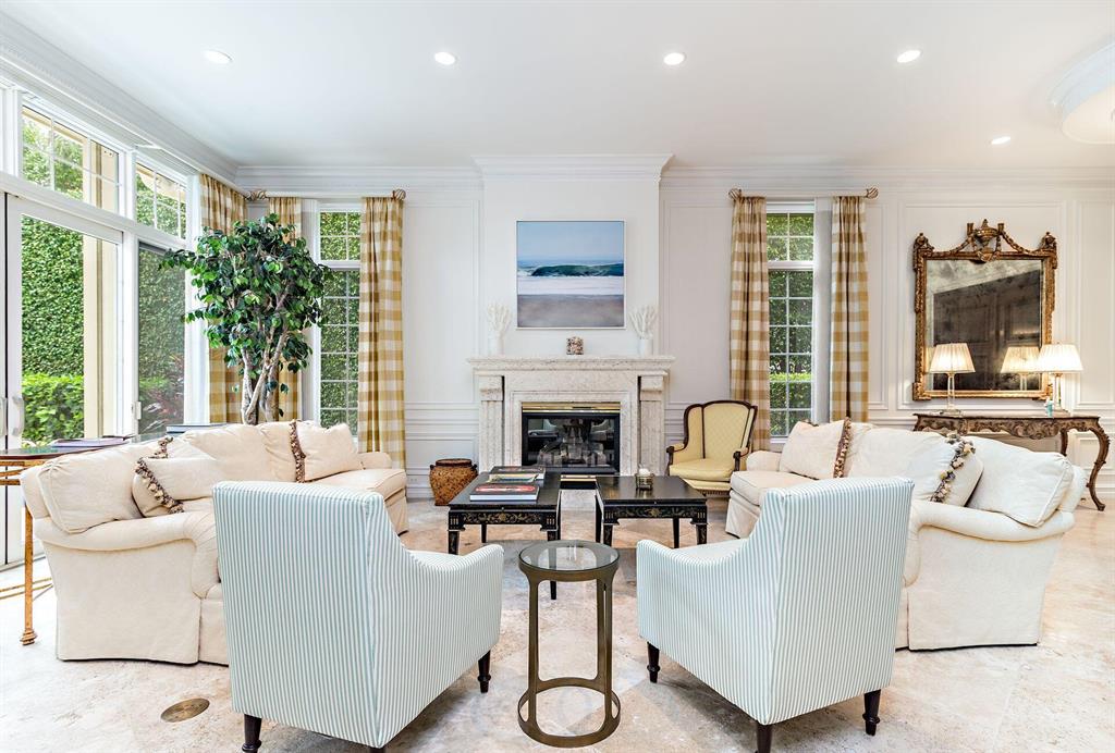 OCEAN PARK H W ROBBINS - Residential