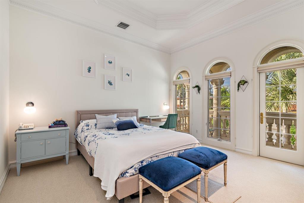 OCEAN PARK H W ROBBINS - Residential