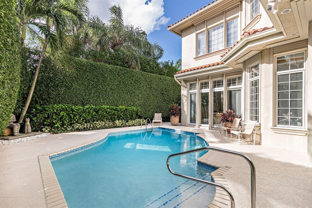 OCEAN PARK H W ROBBINS - Residential