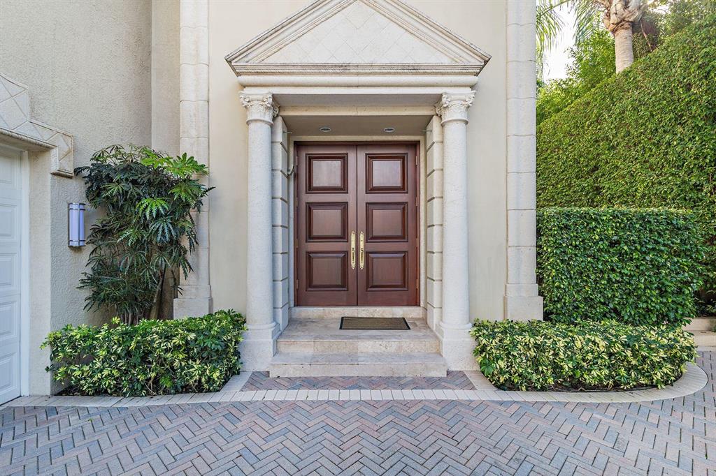 OCEAN PARK H W ROBBINS - Residential