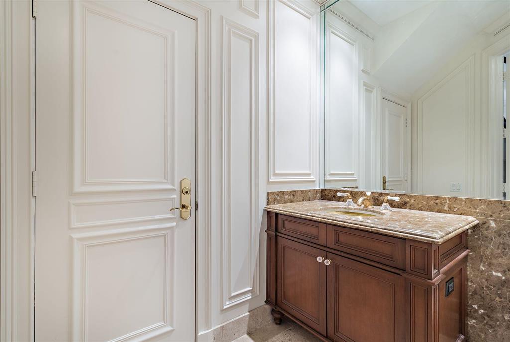 OCEAN PARK H W ROBBINS - Residential