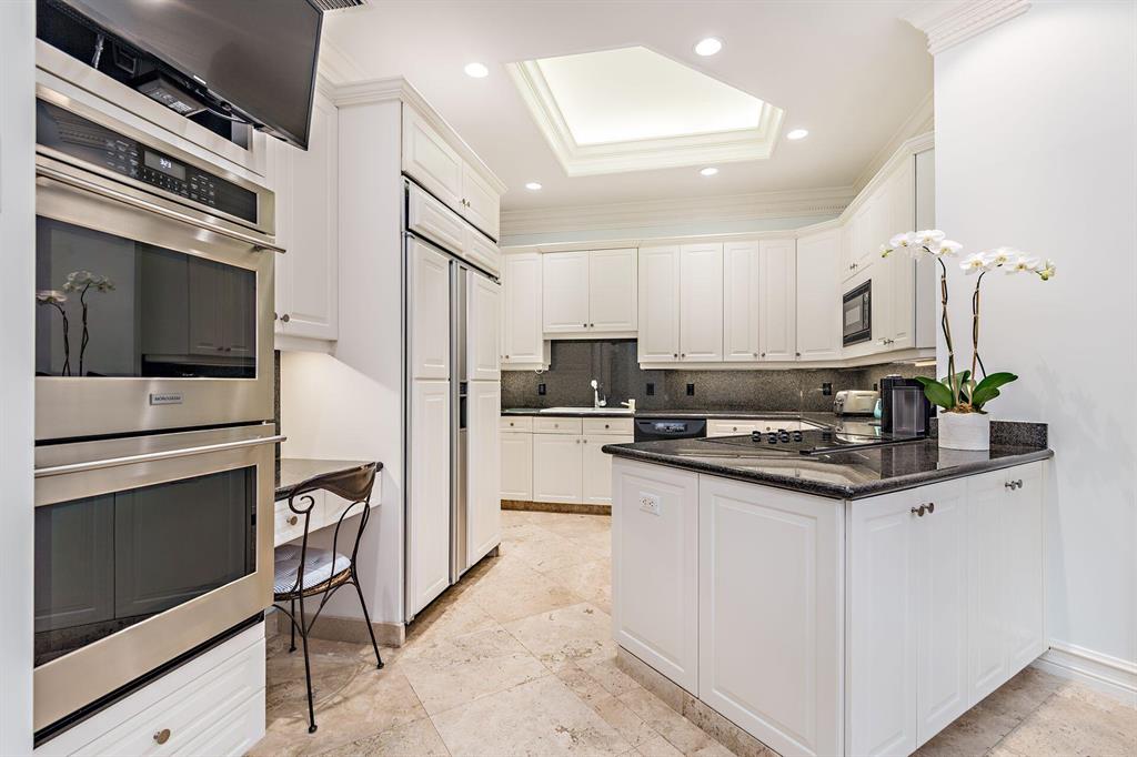 OCEAN PARK H W ROBBINS - Residential