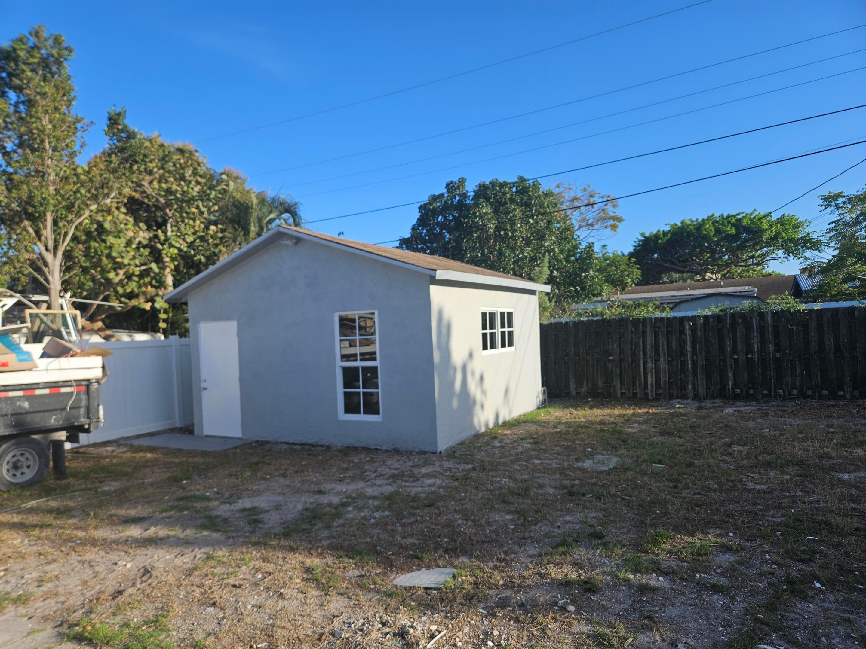 BELVEDERE COURT 3 - Residential