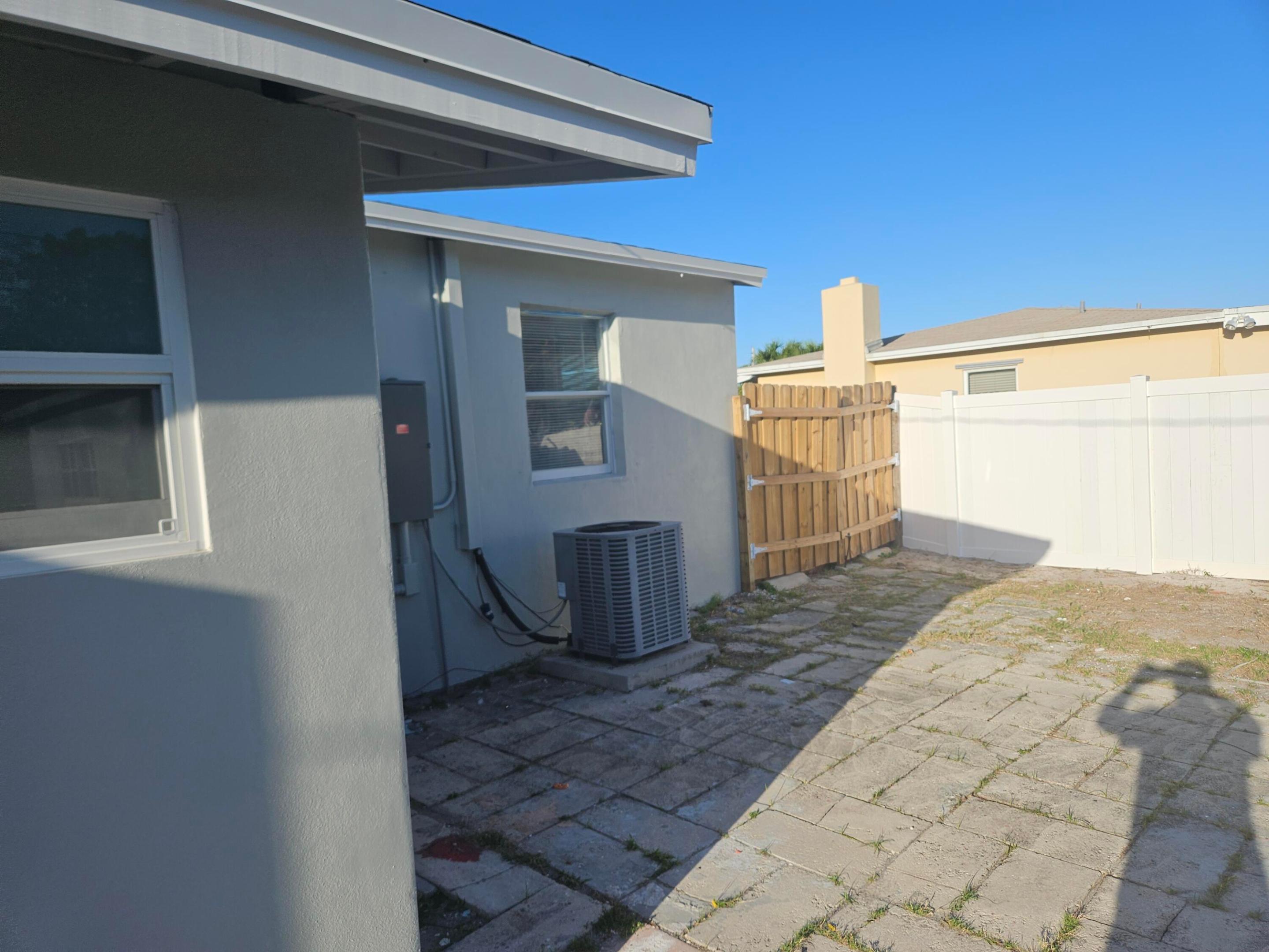 BELVEDERE COURT 3 - Residential