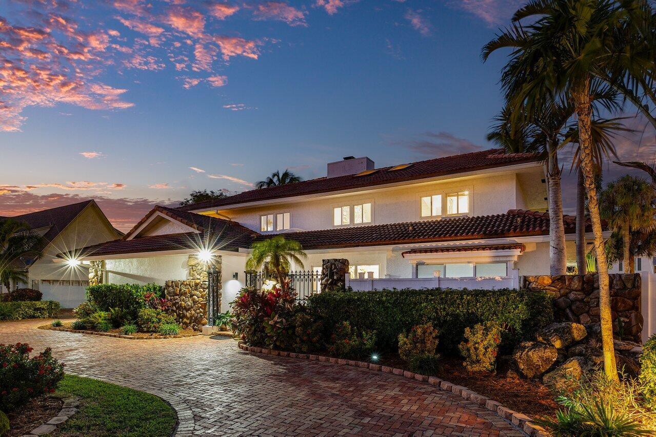 TROPIC ISLE - Residential