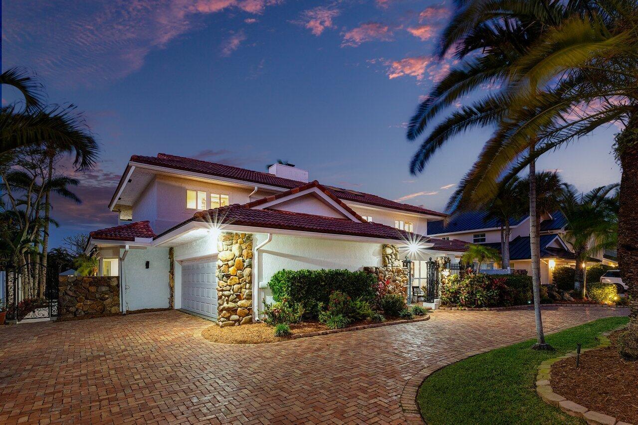 TROPIC ISLE - Residential