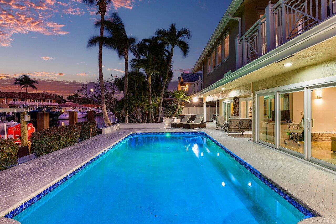 TROPIC ISLE - Residential