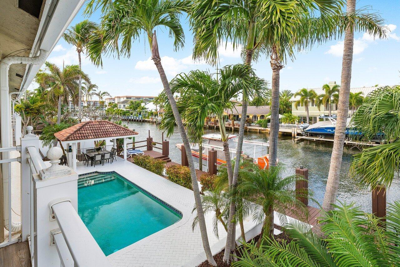 TROPIC ISLE - Residential