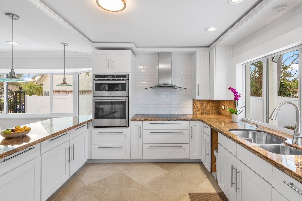 TROPIC ISLE - Residential