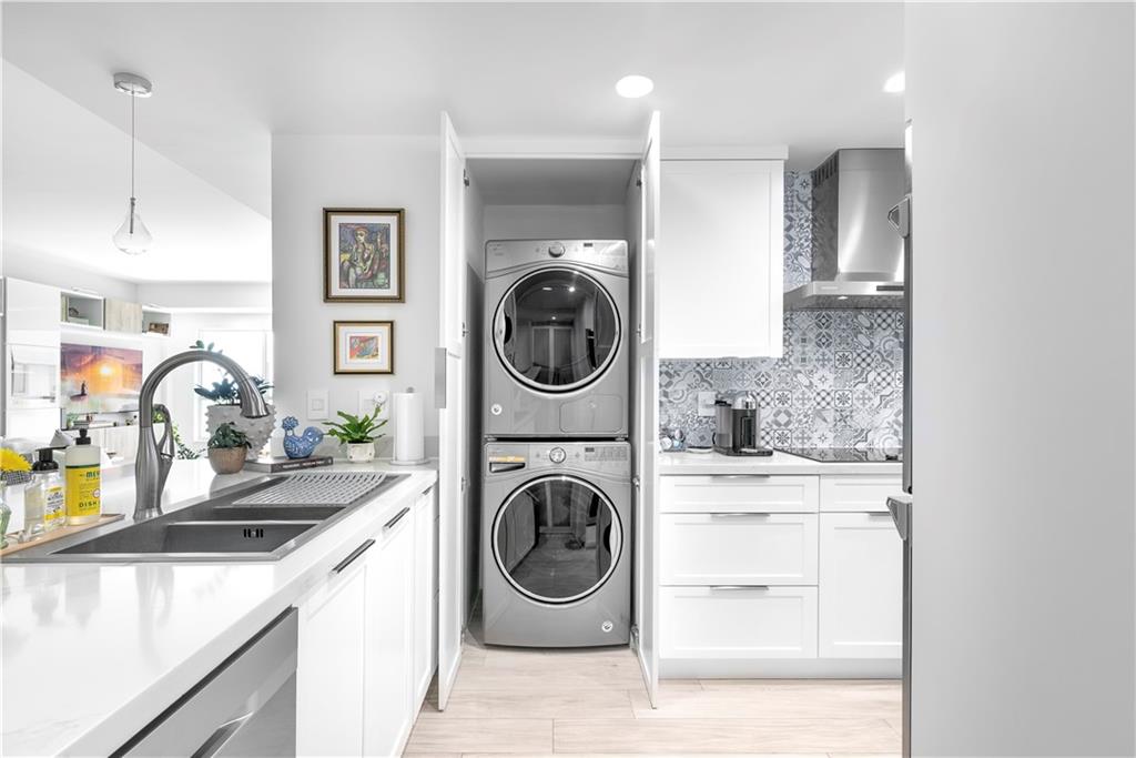 BLAIR HOUSE - Residential