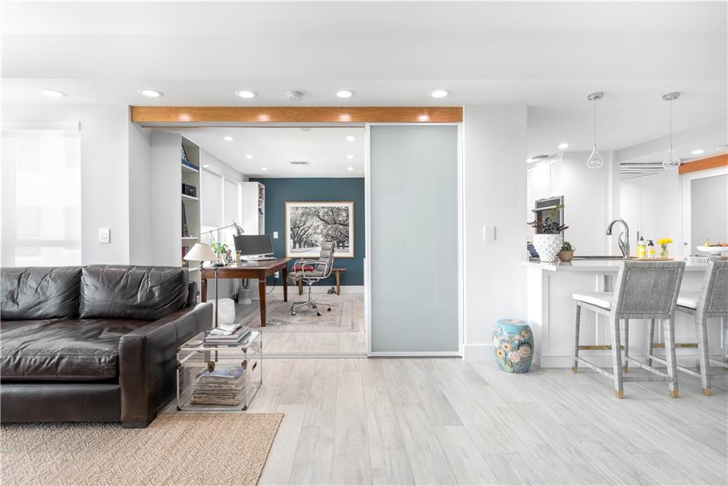 BLAIR HOUSE - Residential