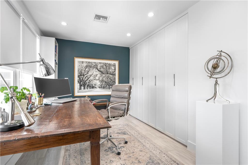 BLAIR HOUSE - Residential