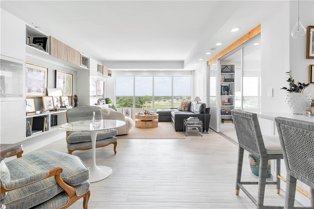 BLAIR HOUSE - Residential