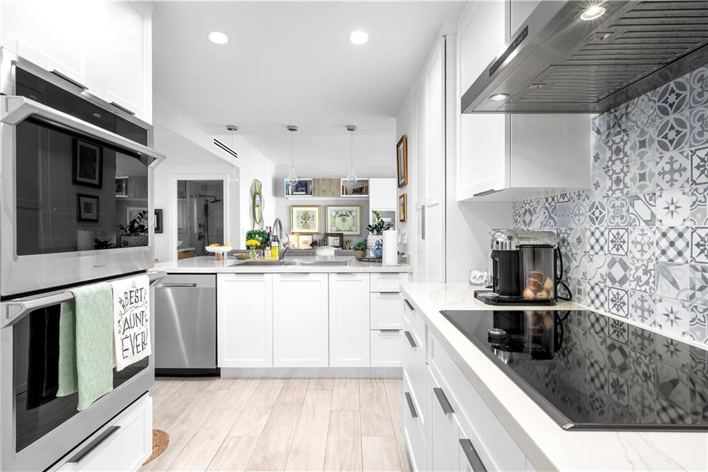 BLAIR HOUSE - Residential