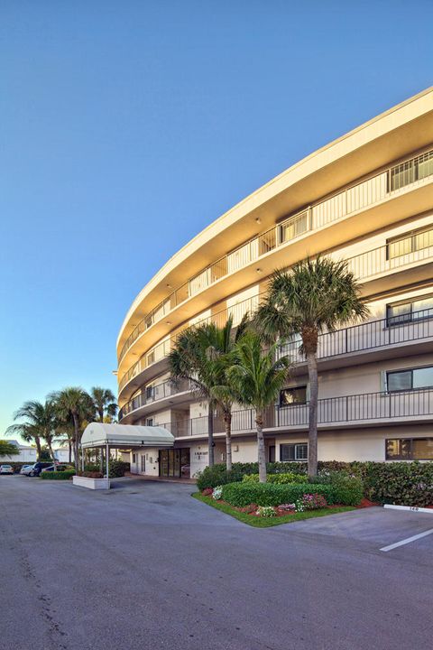 A home in South Palm Beach