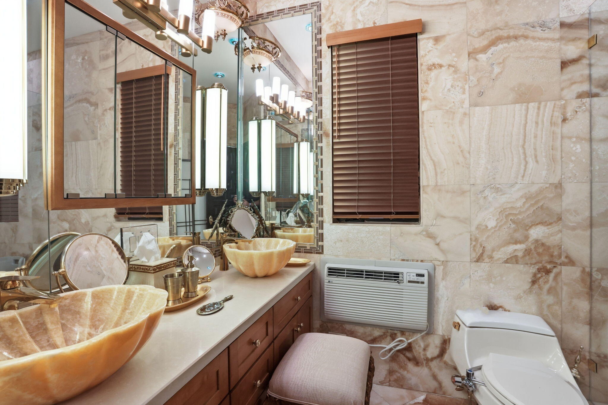 VENETIAN ISLES 3RD SEC - Residential