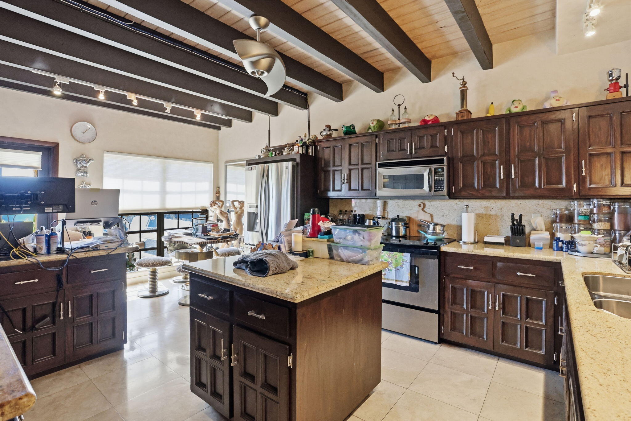 VENETIAN ISLES 3RD SEC - Residential