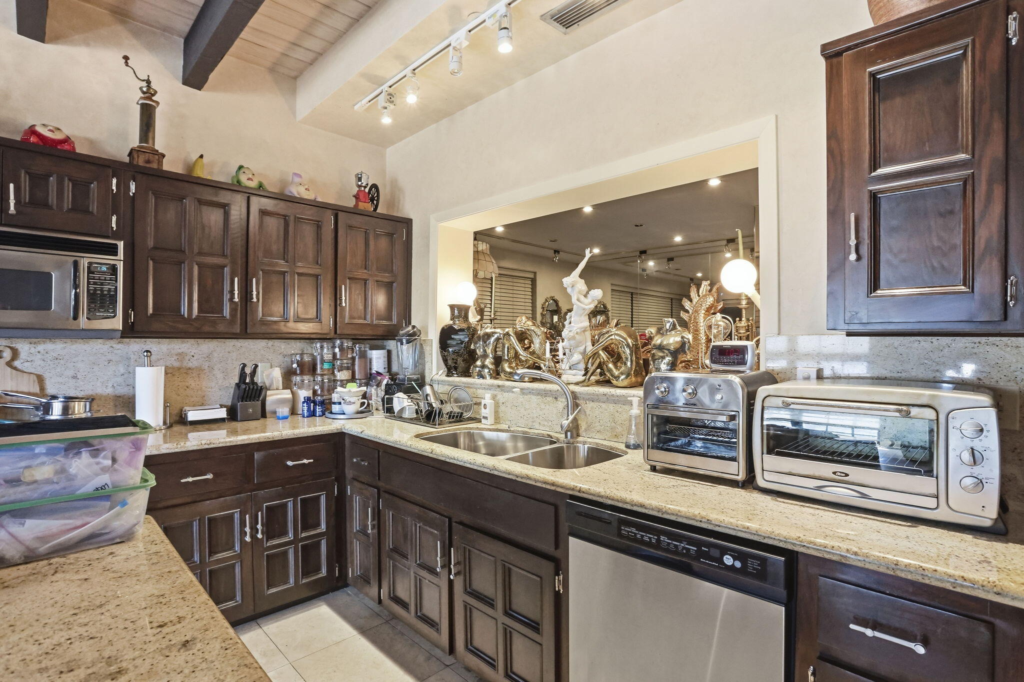 VENETIAN ISLES 3RD SEC - Residential