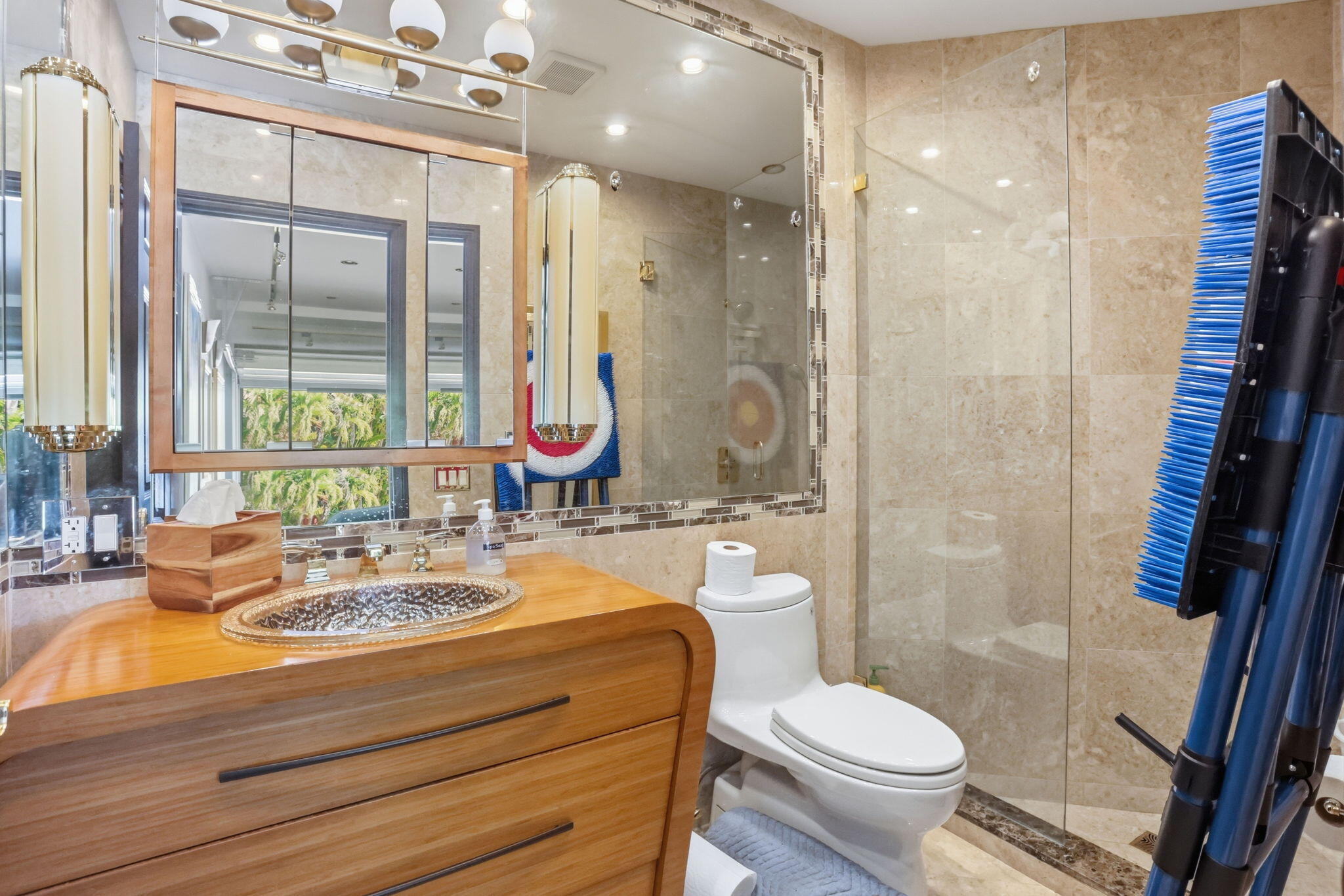 VENETIAN ISLES 3RD SEC - Residential